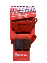 Cargar imagen en el visor de la galería, PASTILLAS DE FRENO BREMBO