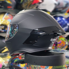 Cargar imagen en el visor de la galería, CASCO INTEGRAL XTRONG XTR-820 SOLID NEGRO MATE
